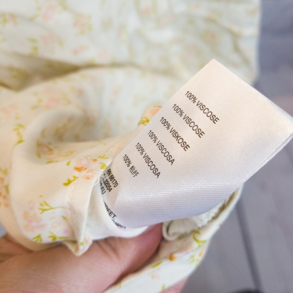 Urban Outfitters Floral Dress - Picture 3 of 6